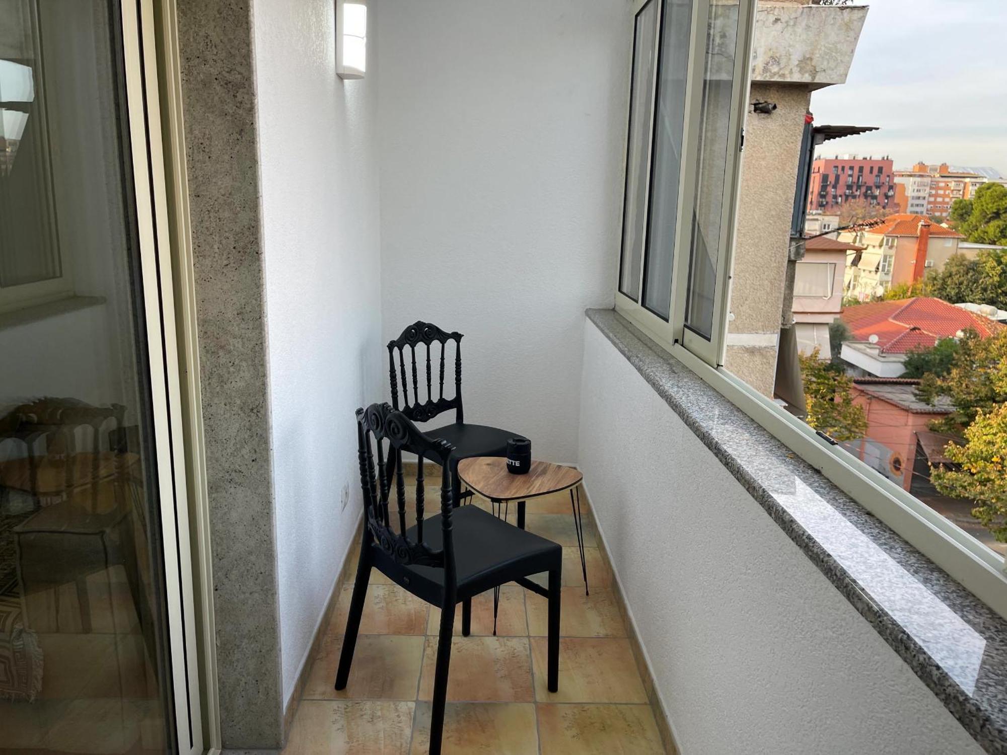 Wanderlust Bazaar Apartment Tiranë Ngoại thất bức ảnh