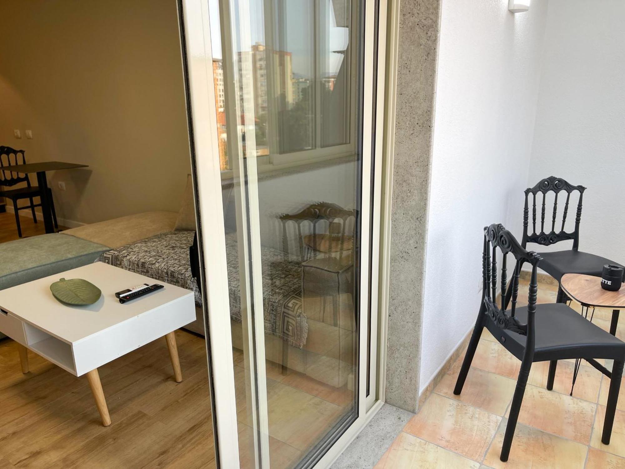 Wanderlust Bazaar Apartment Tiranë Ngoại thất bức ảnh