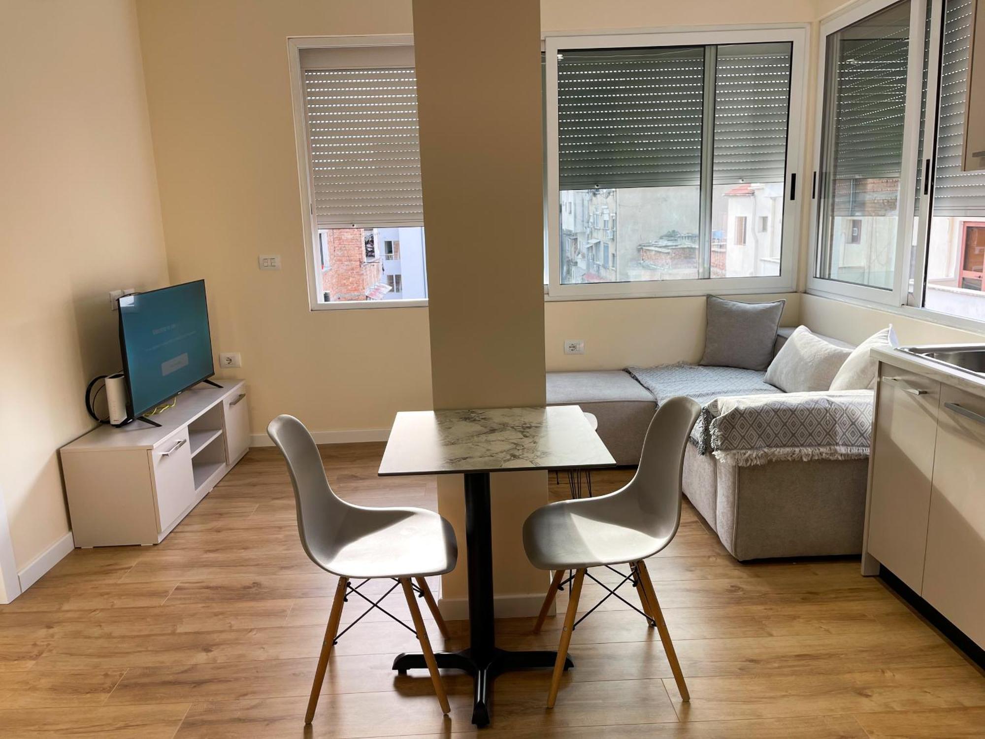 Wanderlust Bazaar Apartment Tiranë Ngoại thất bức ảnh