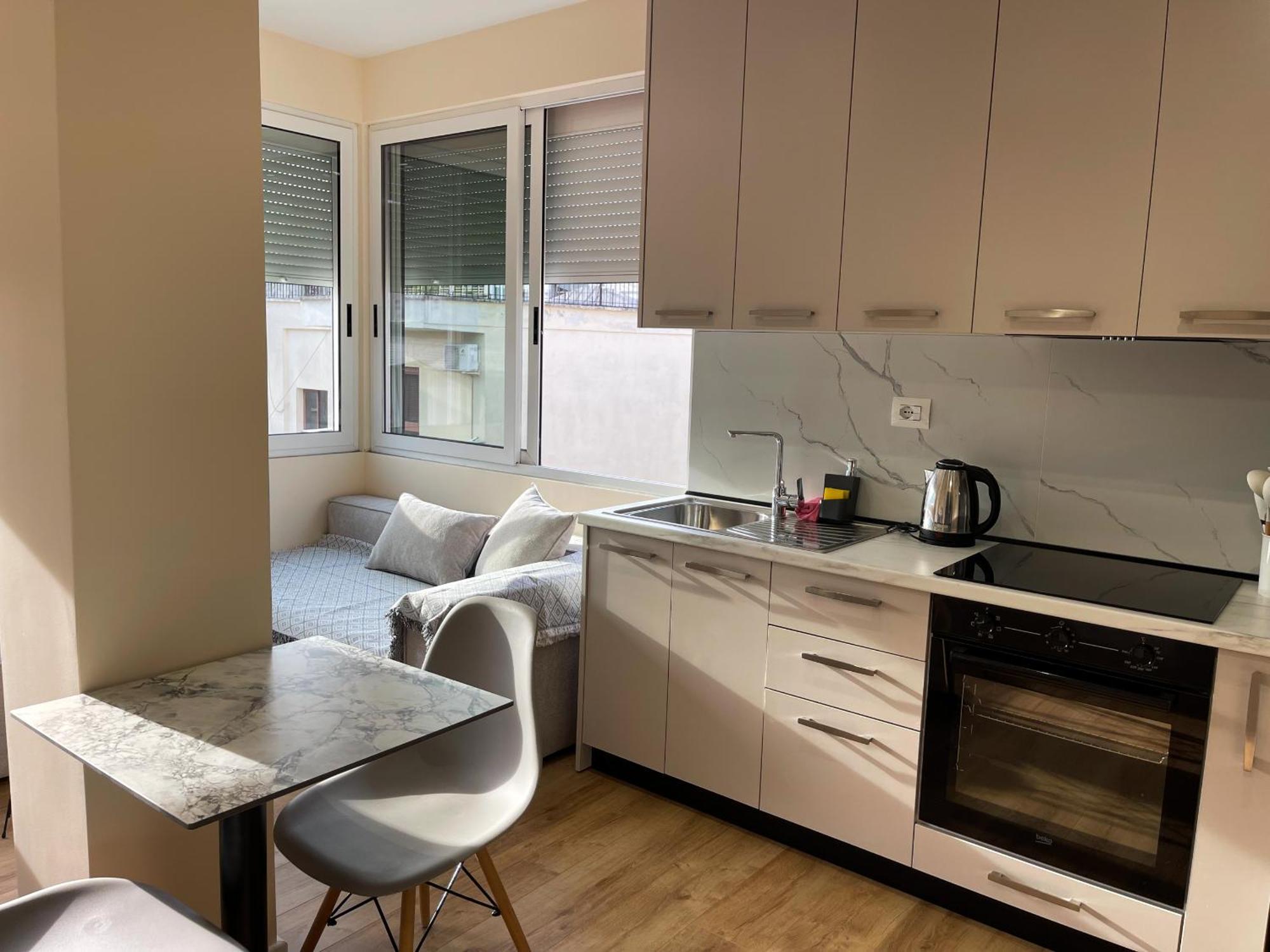 Wanderlust Bazaar Apartment Tiranë Ngoại thất bức ảnh